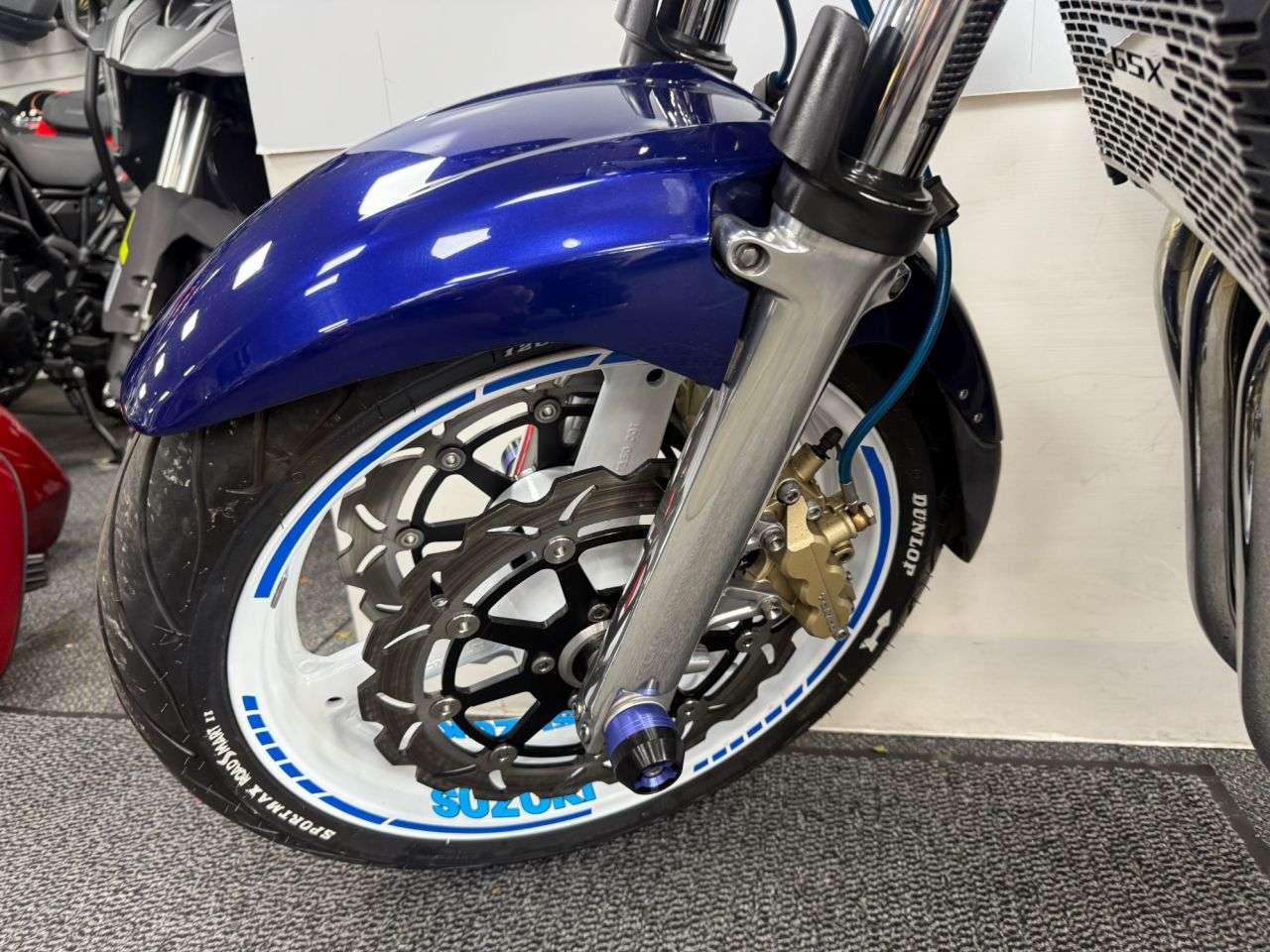 2002 SUZUKI GSX1400 2002 SUZUKI GSX1400