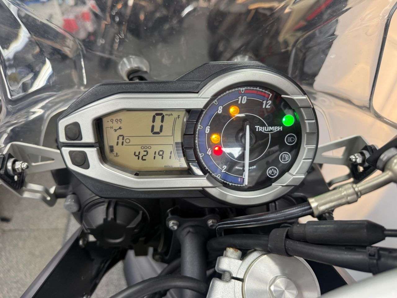 2013 TRIUMPH TIGER 800 2013 TRIUMPH TIGER 800