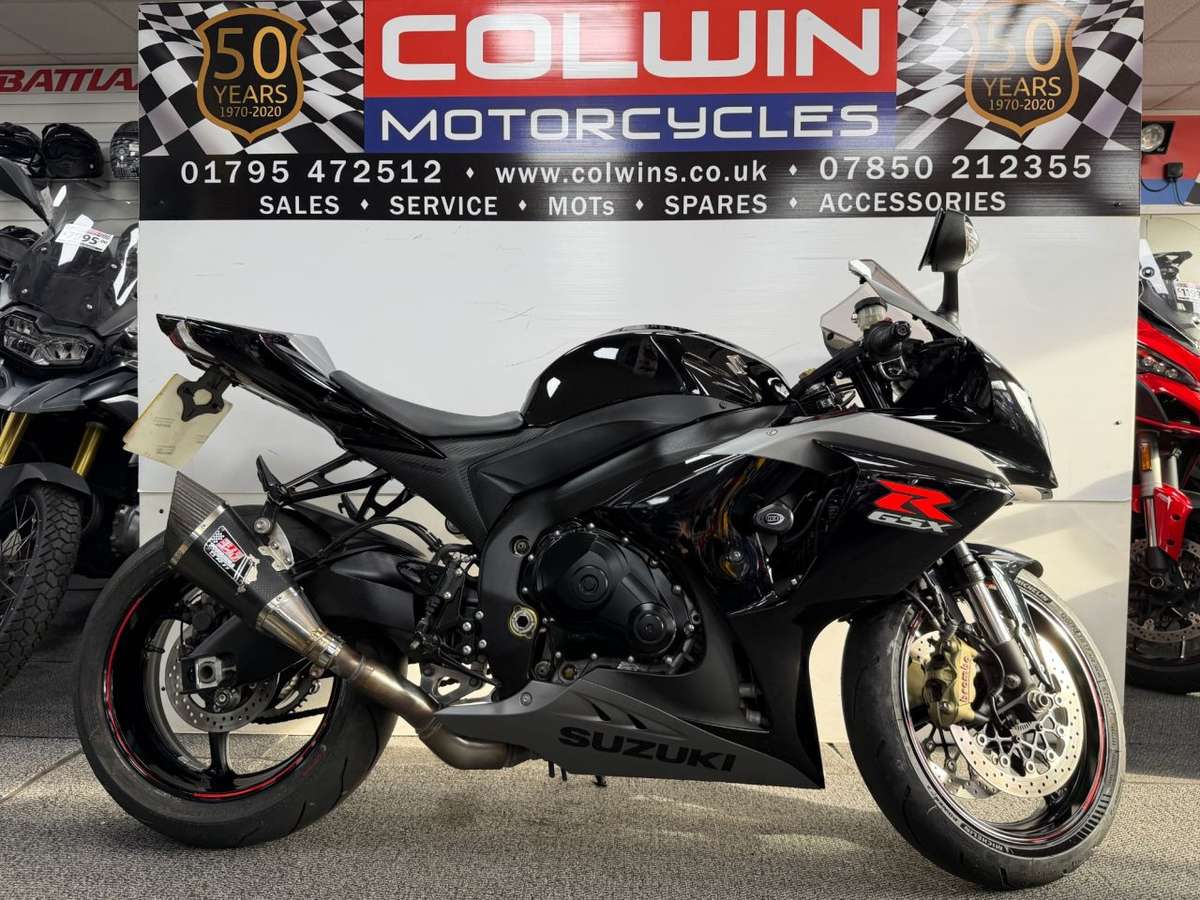 Check out this Suzuki Gsx-r1000 2015 Petrol Manual