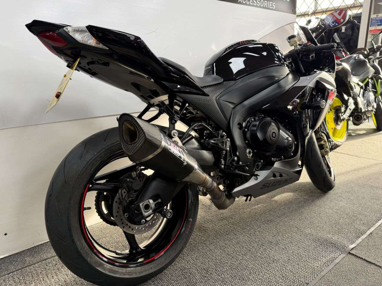 2015 SUZUKI GSX-R1000 2015 SUZUKI GSX-R1000