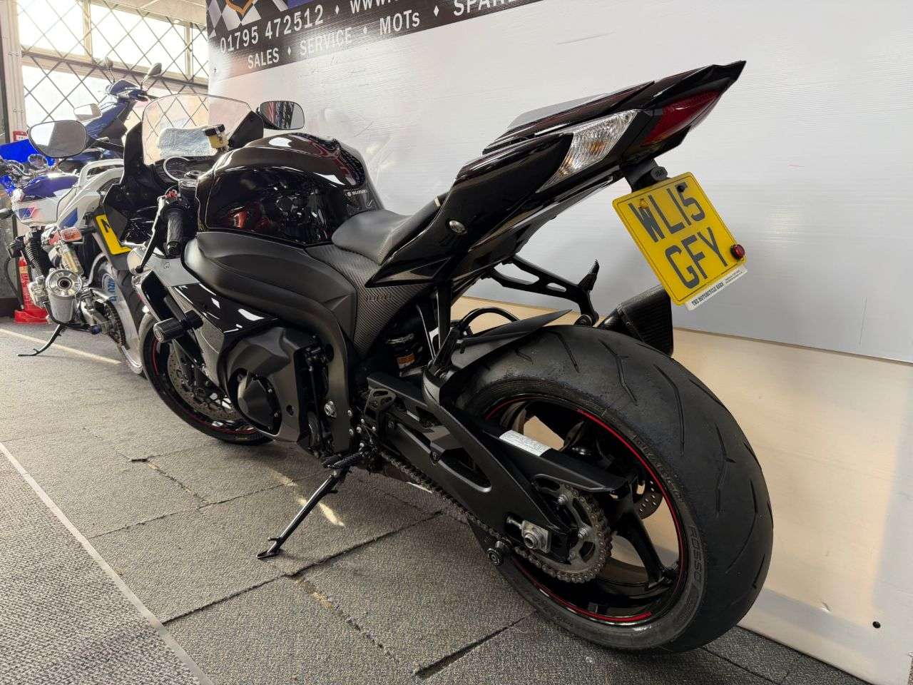 2015 SUZUKI GSX-R1000 2015 SUZUKI GSX-R1000