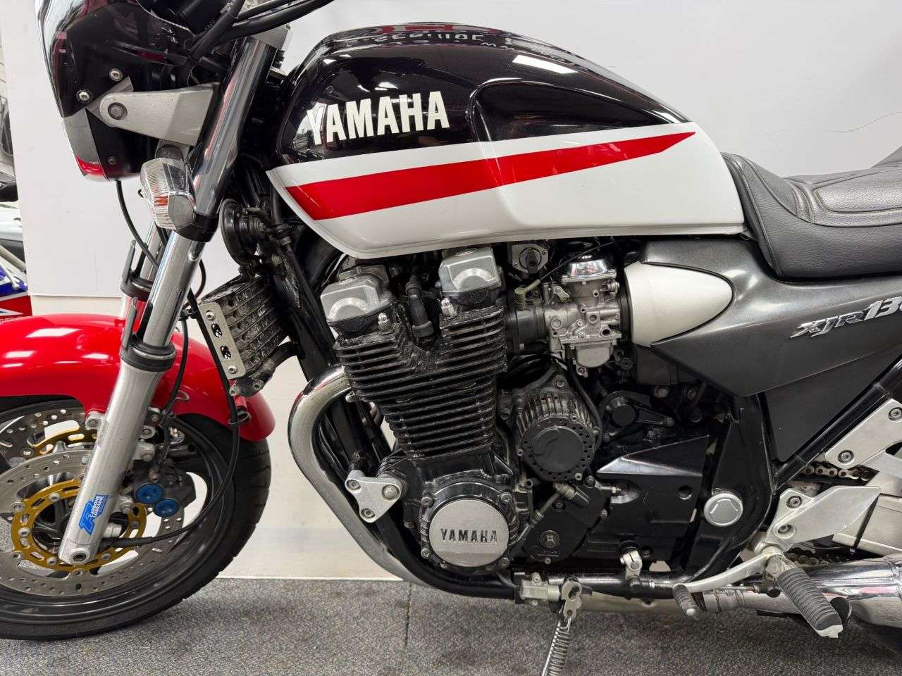 1999 YAMAHA XJR1300 1999 YAMAHA XJR1300