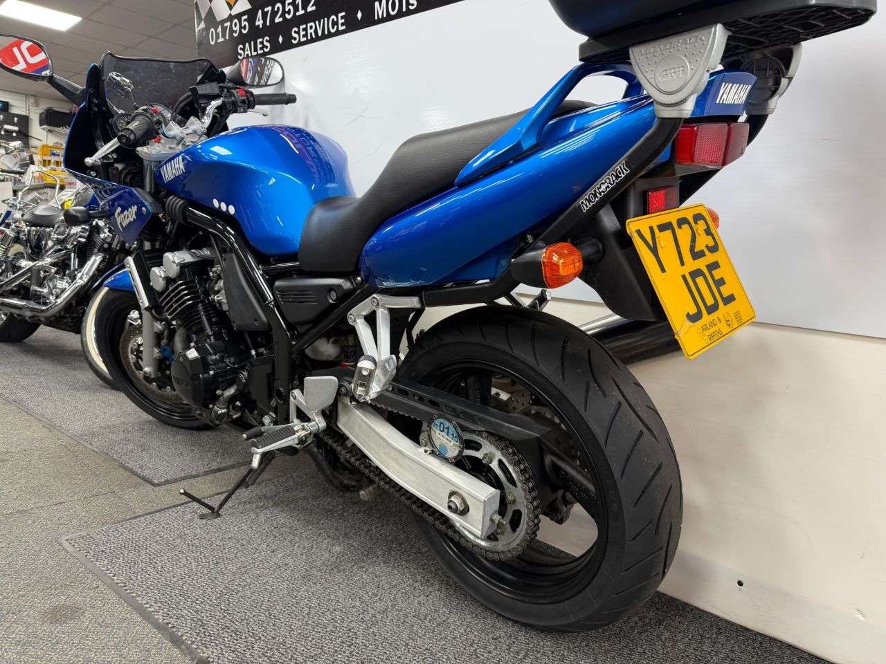 2001 YAMAHA FZS600 2001 YAMAHA FZS600