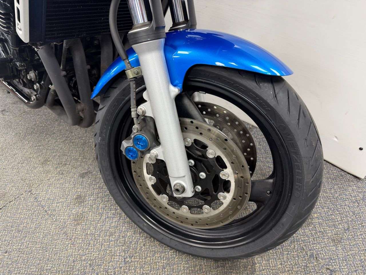 2001 YAMAHA FZS600 2001 YAMAHA FZS600