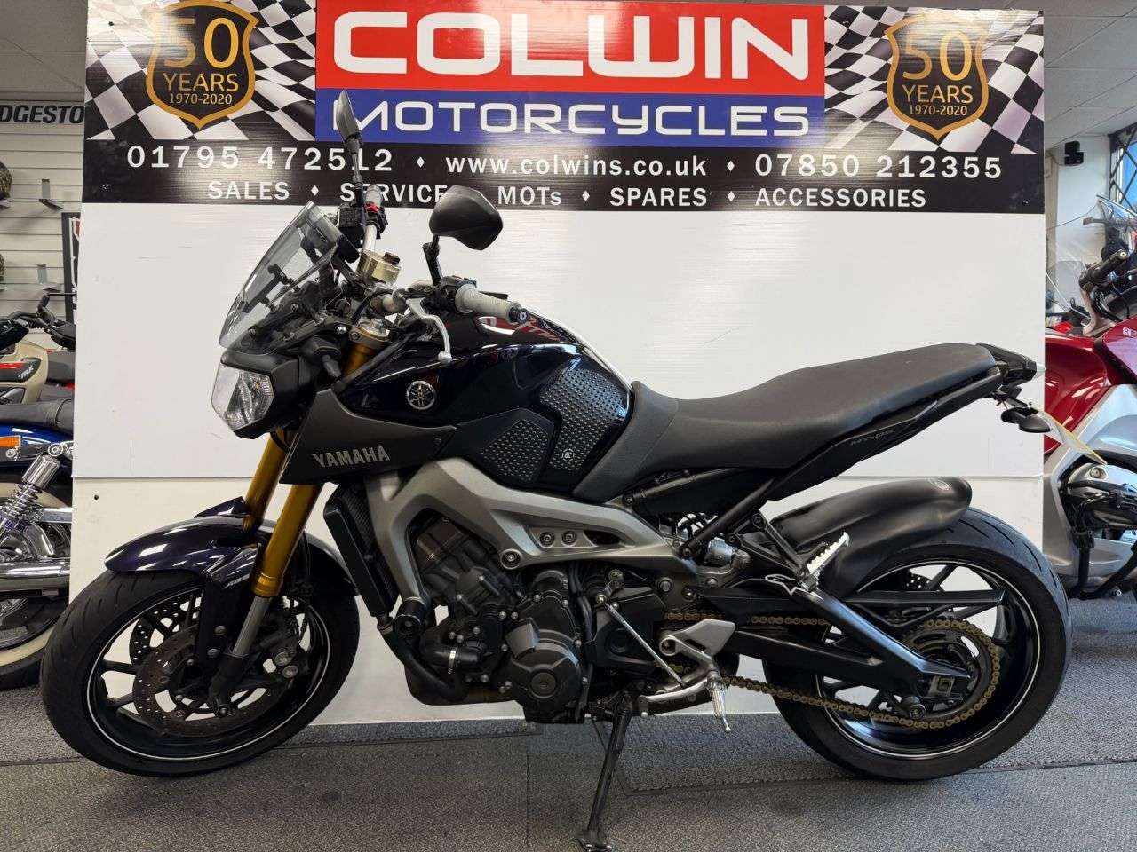 2015 YAMAHA MT-09 2015 YAMAHA MT-09