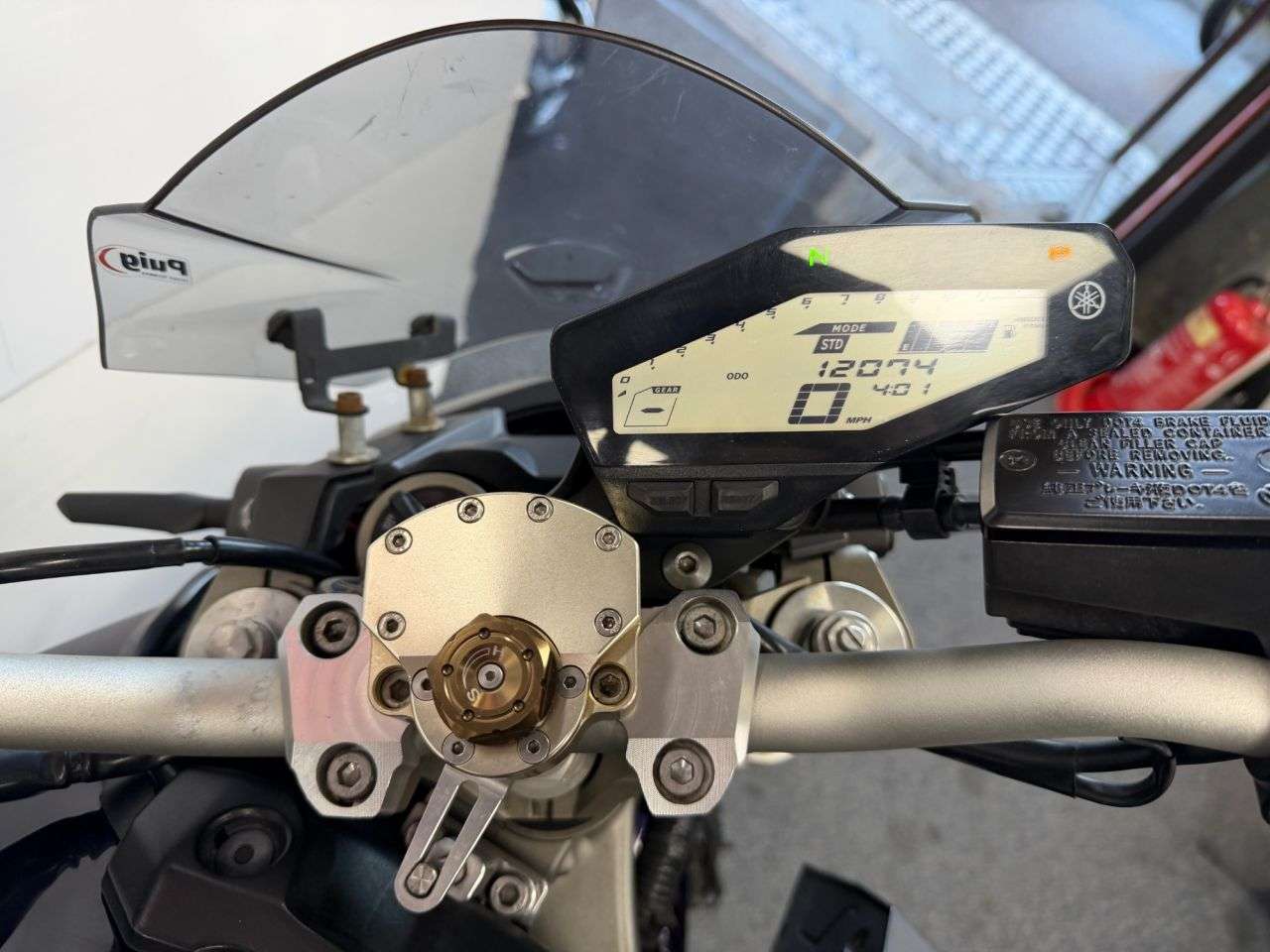 2015 YAMAHA MT-09 2015 YAMAHA MT-09