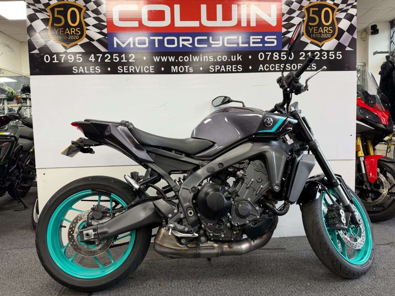 A 2024 YAMAHA MT-09 900 Hyper-naked Petrol Manual Euro 5 (119 ps) A 2024 YAMAHA MT-09 900 Hyper-naked Petrol Manual Euro 5 (119 ps)