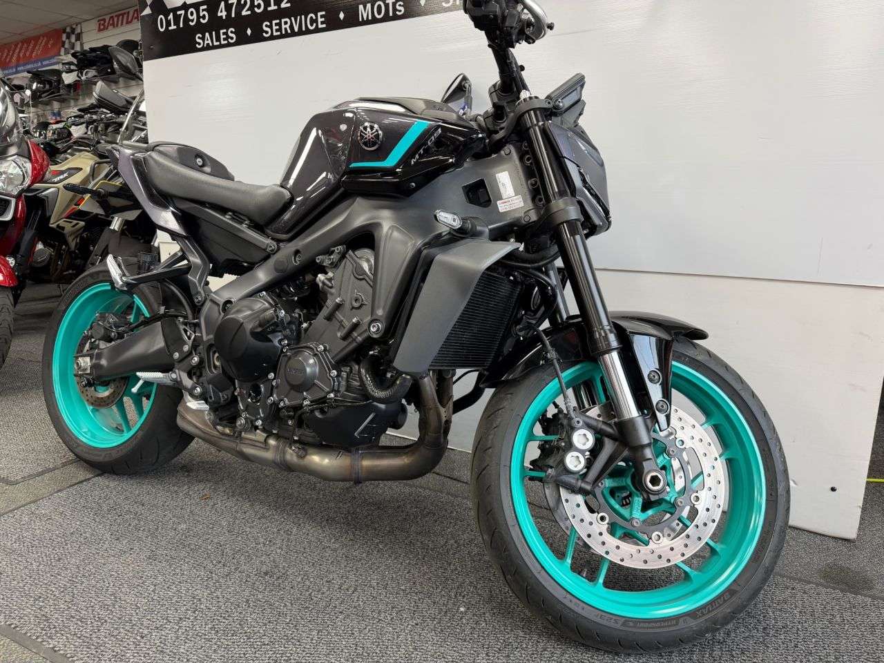 A 2024 YAMAHA MT-09 900 Hyper-naked Petrol Manual Euro 5 (119 ps) A 2024 YAMAHA MT-09 900 Hyper-naked Petrol Manual Euro 5 (119 ps)