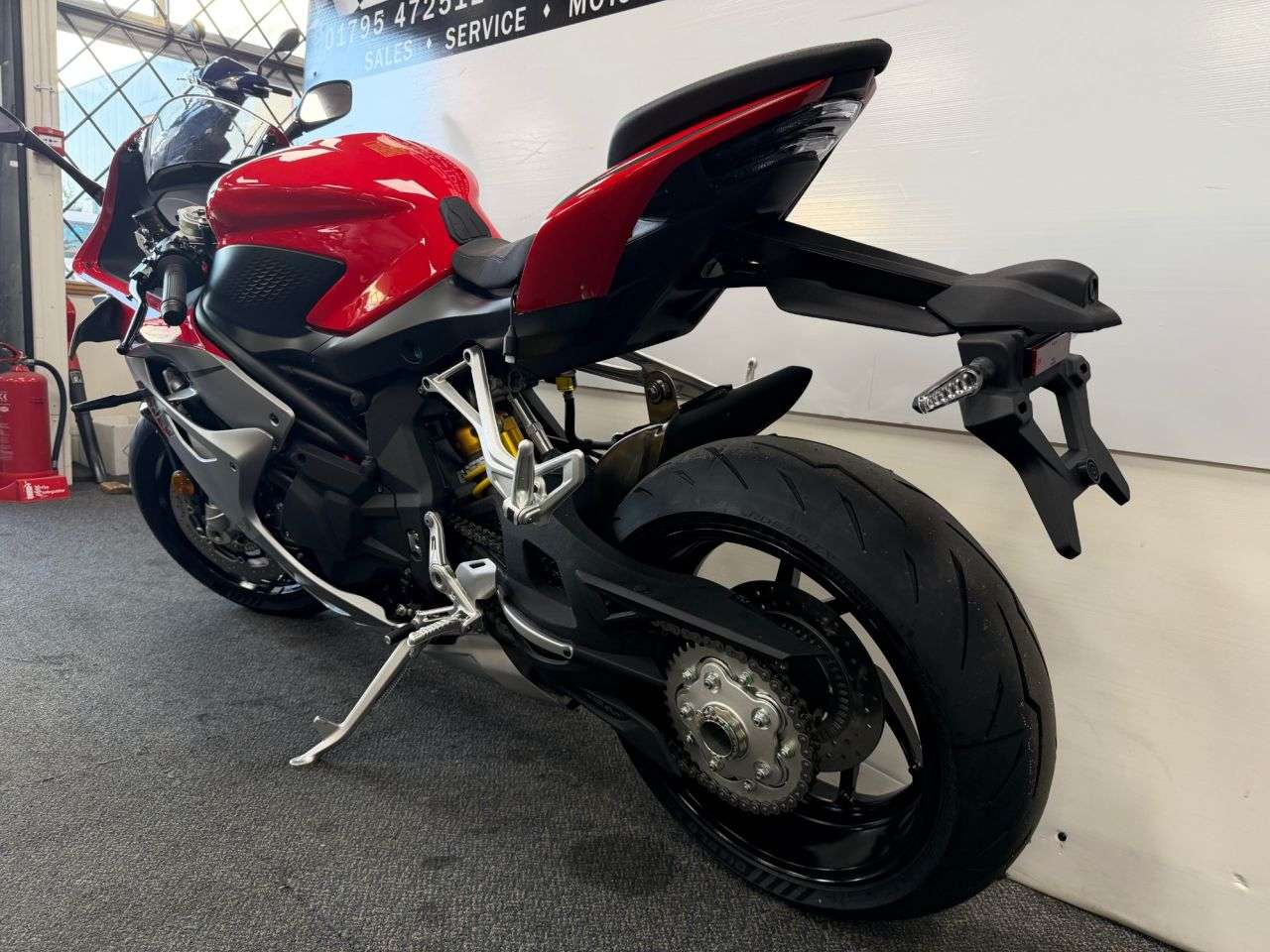 null QJMOTOR SRK 921 RR null QJMOTOR SRK 921 RR