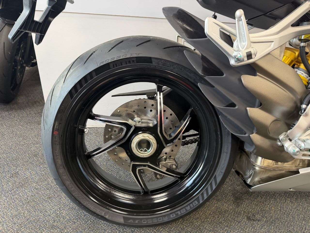 null QJMOTOR SRK 921 RR null QJMOTOR SRK 921 RR