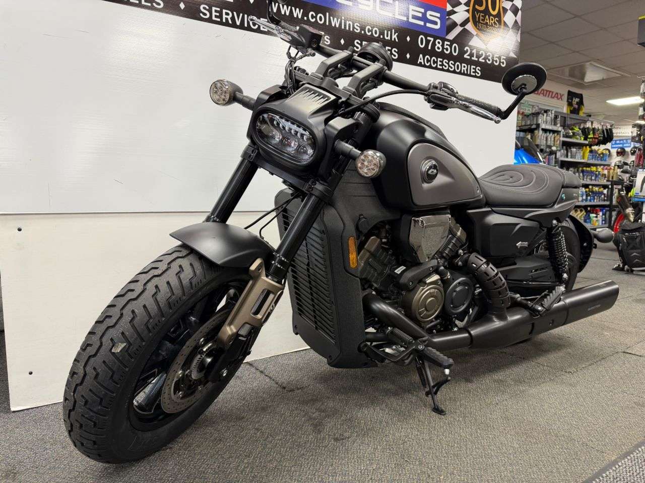 null QJMOTOR SRV 600 V null QJMOTOR SRV 600 V