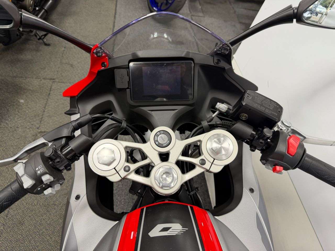 1977 QJMOTOR SRK 125 R 1977 QJMOTOR SRK 125 R