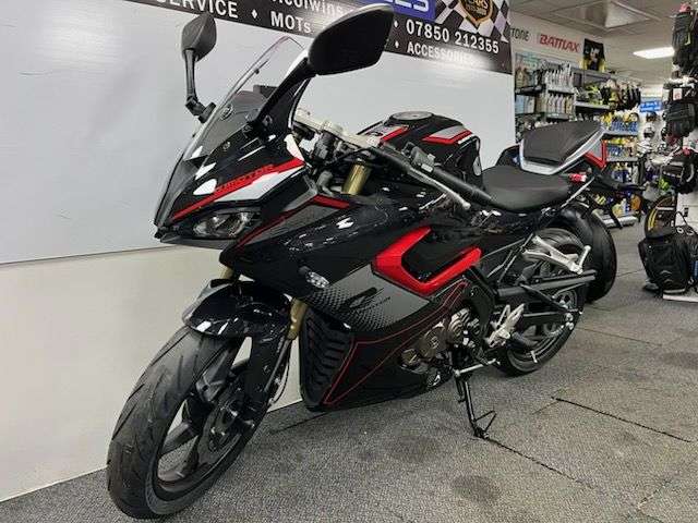 1977 QJMOTOR SRK 125 R 1977 QJMOTOR SRK 125 R