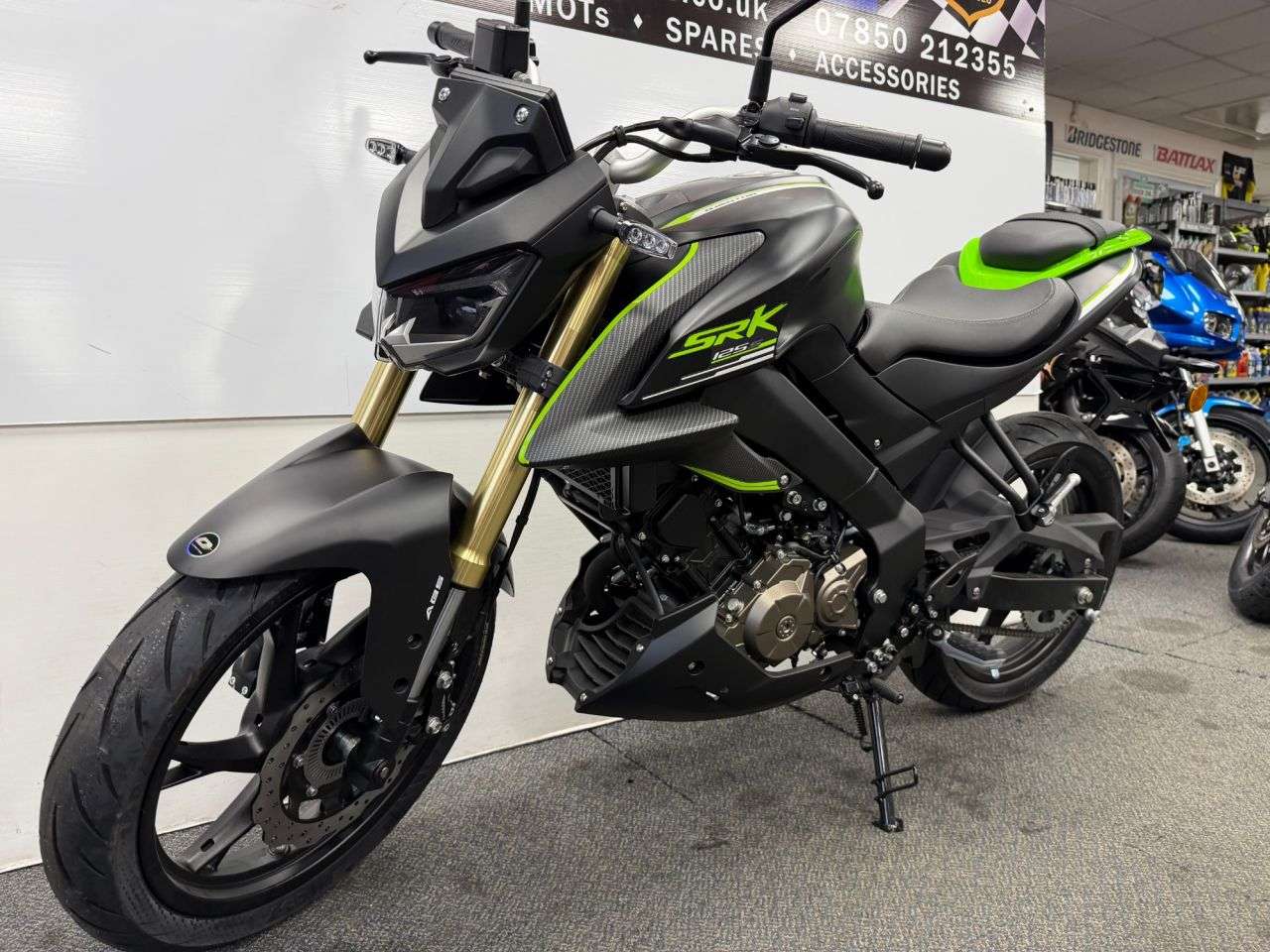 null QJMOTOR SRK 125 S null QJMOTOR SRK 125 S