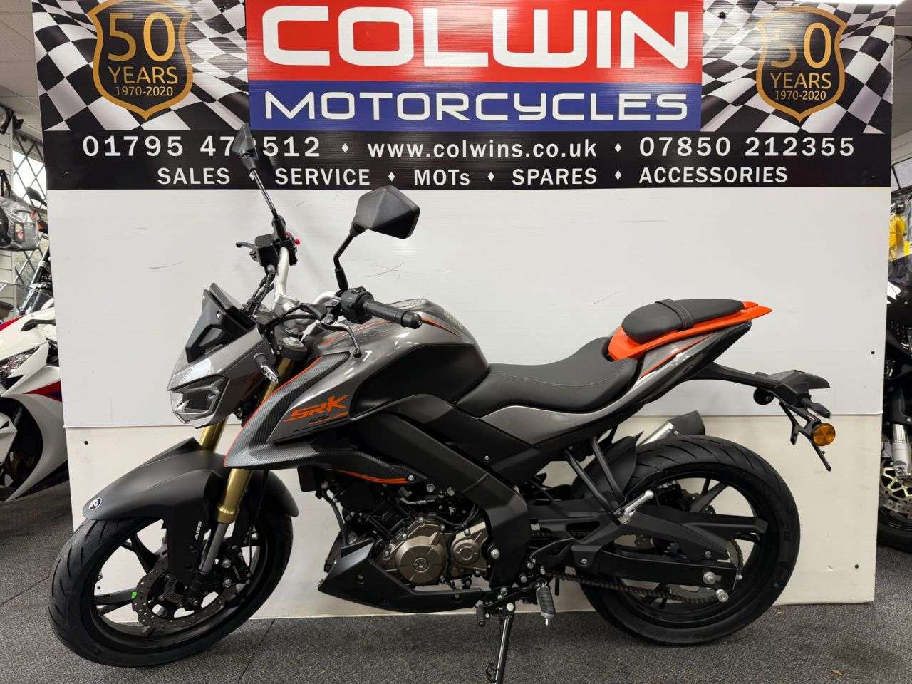 null QJMOTOR SRK 125 S null QJMOTOR SRK 125 S