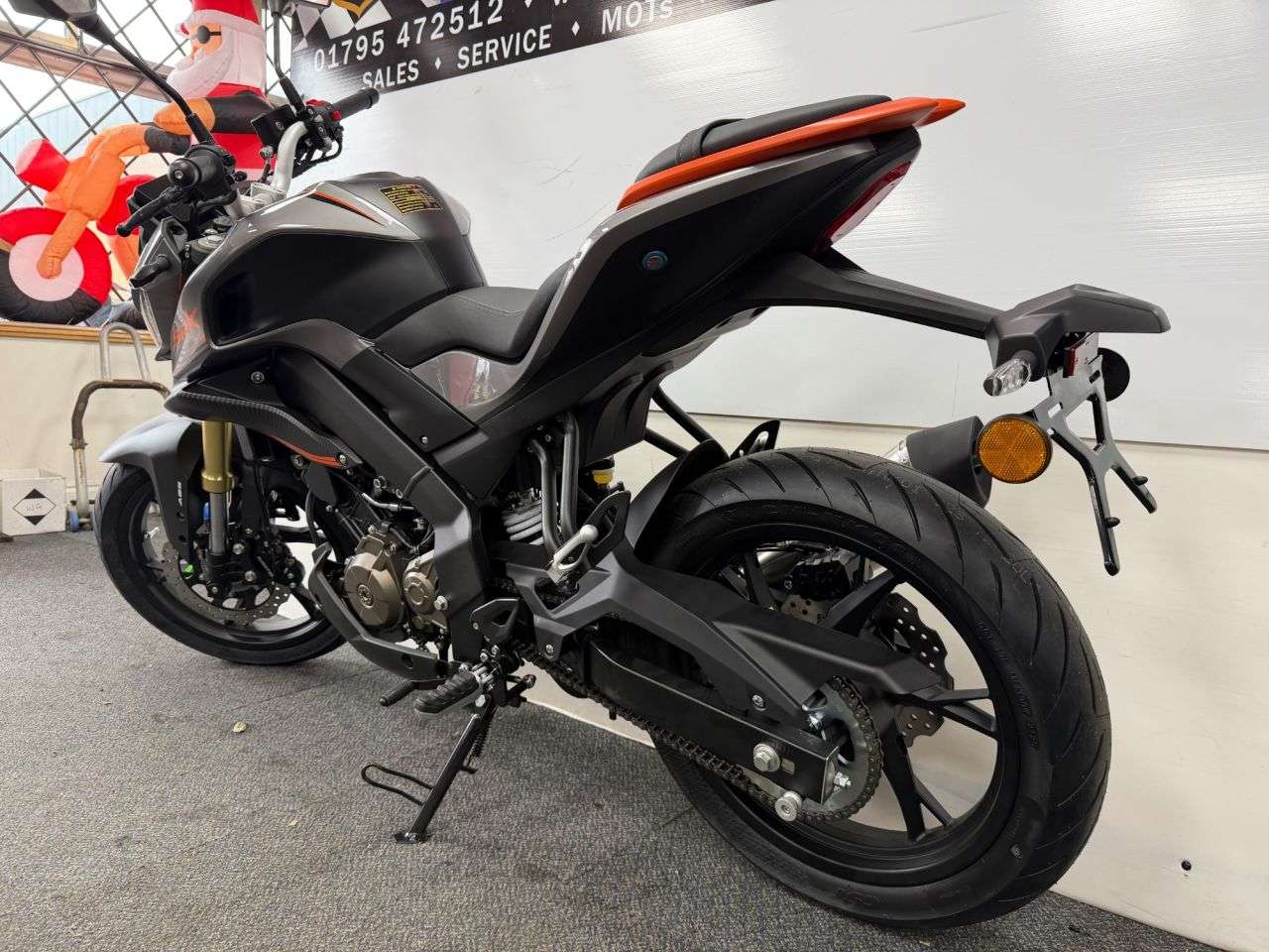 null QJMOTOR SRK 125 S null QJMOTOR SRK 125 S