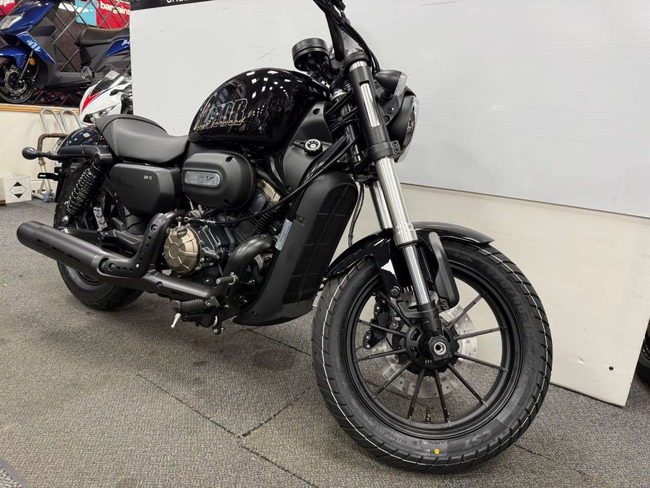 null QJMOTOR SRV 125 null QJMOTOR SRV 125