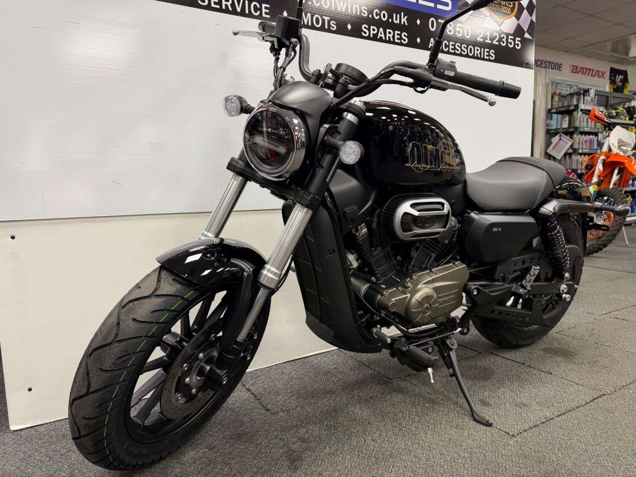 null QJMOTOR SRV 125 null QJMOTOR SRV 125