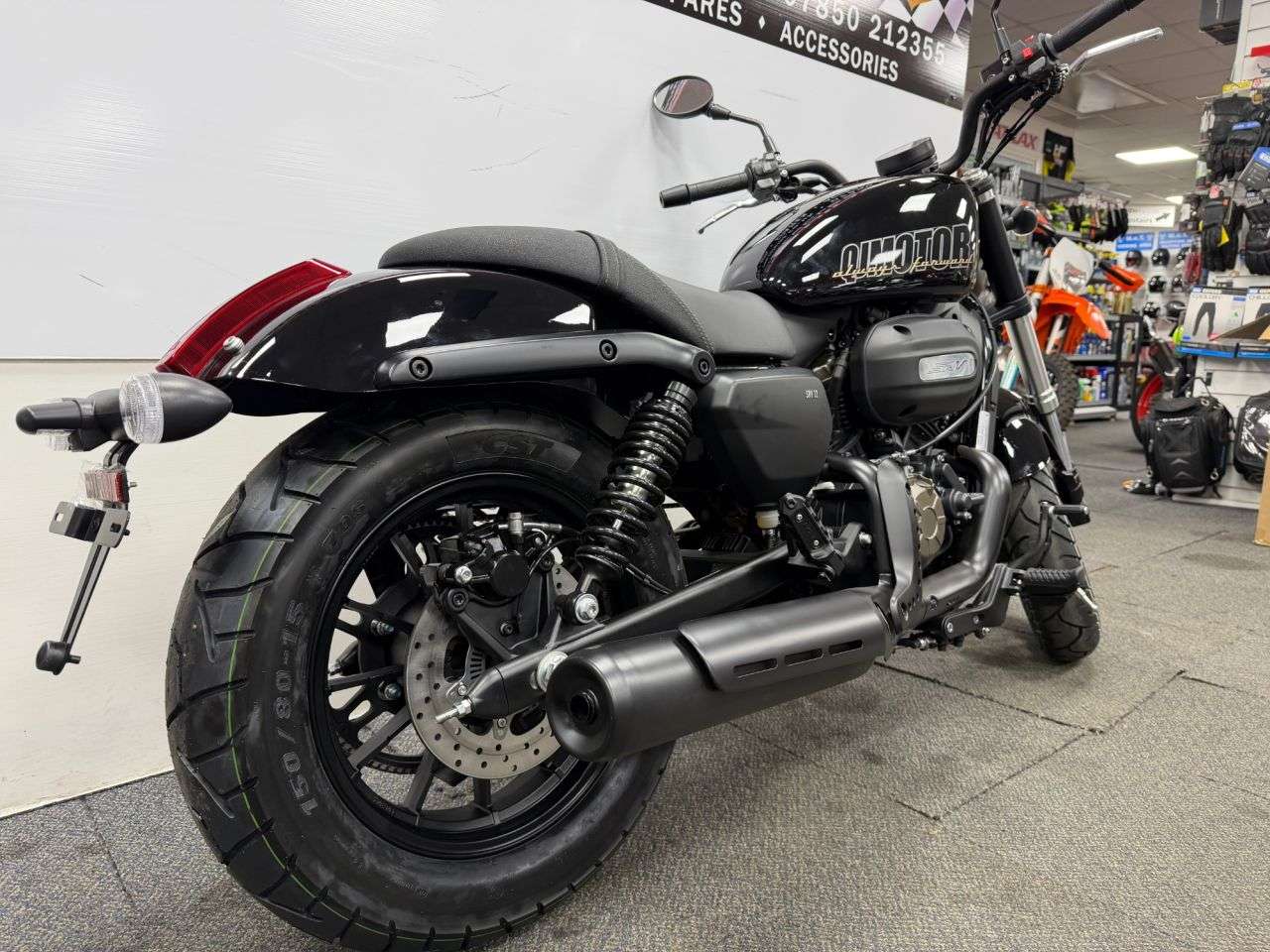 null QJMOTOR SRV 125 null QJMOTOR SRV 125