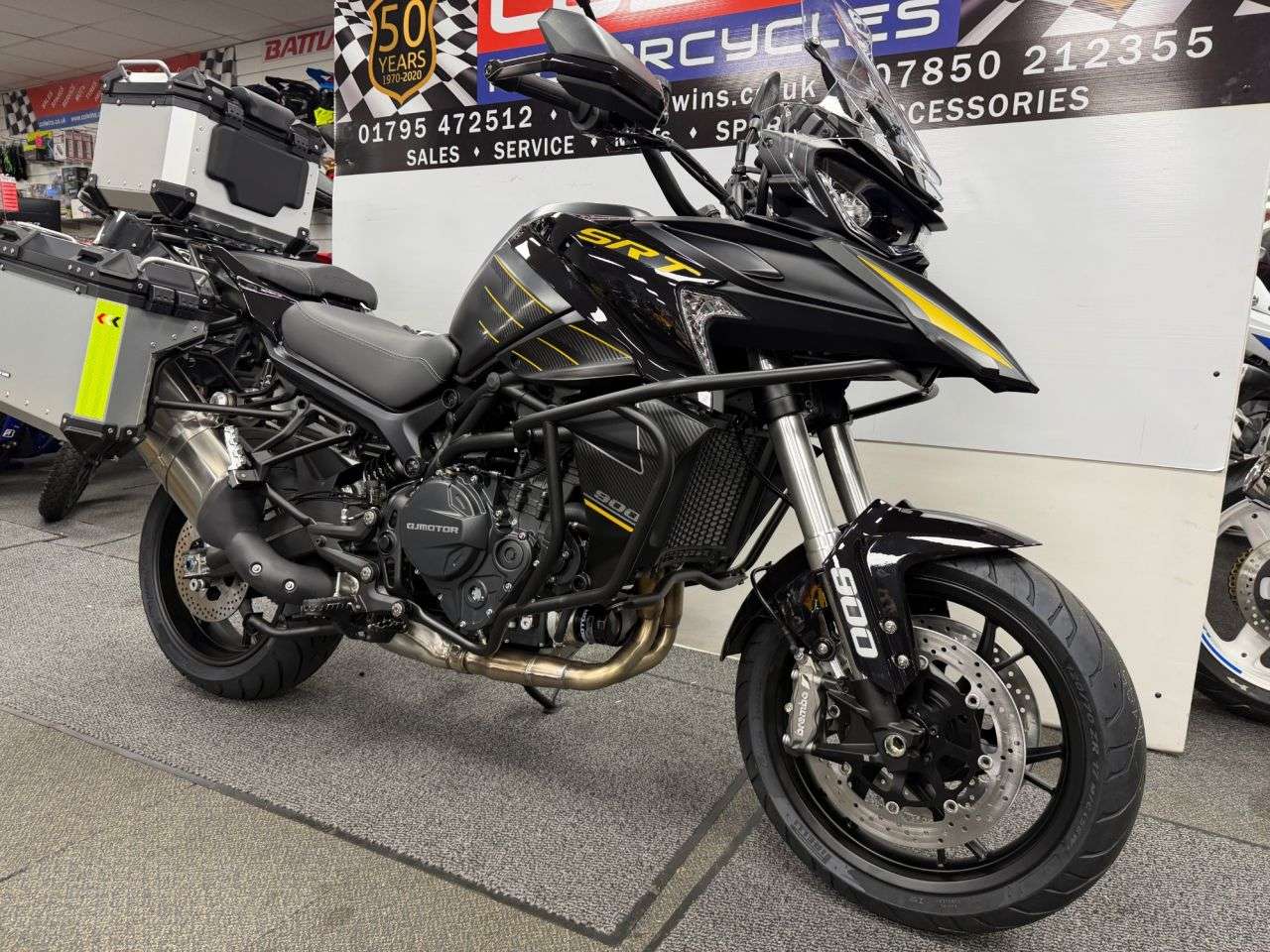 null QJMOTOR SRT 900 S null QJMOTOR SRT 900 S