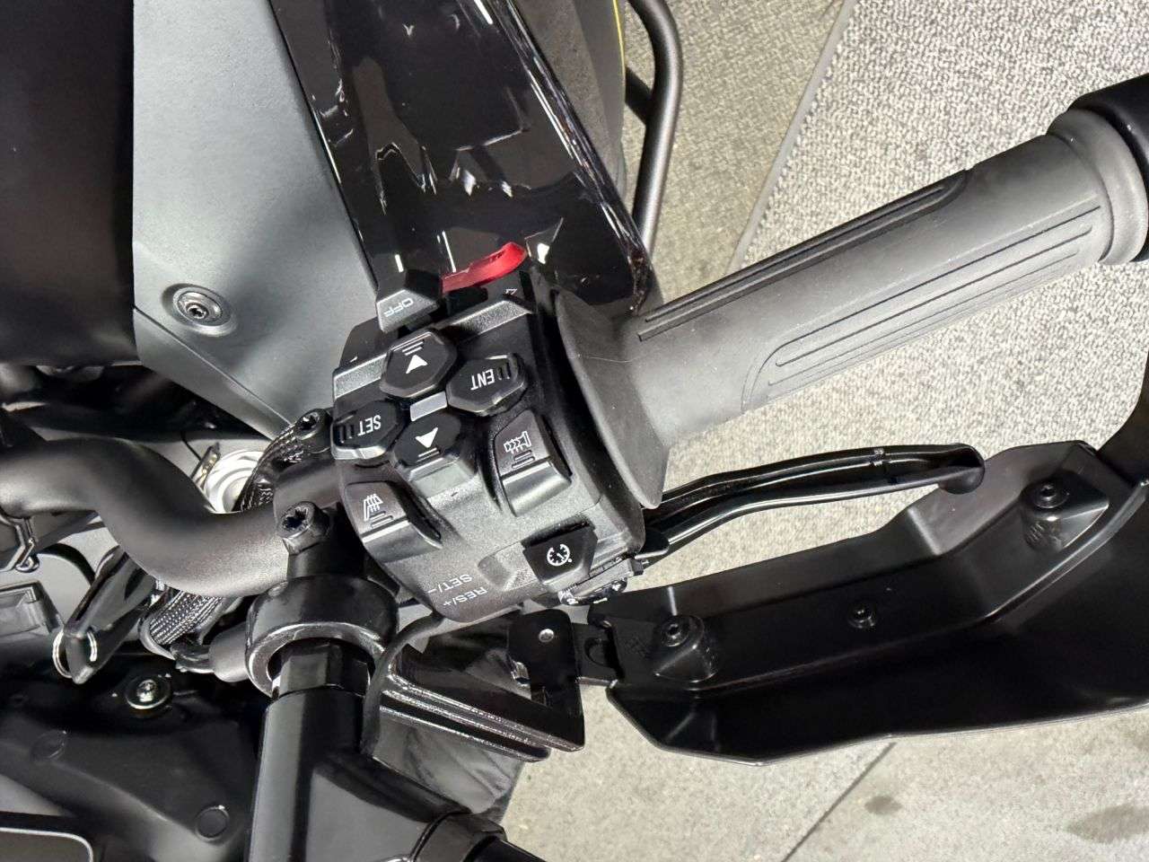 null QJMOTOR SRT 900 S null QJMOTOR SRT 900 S