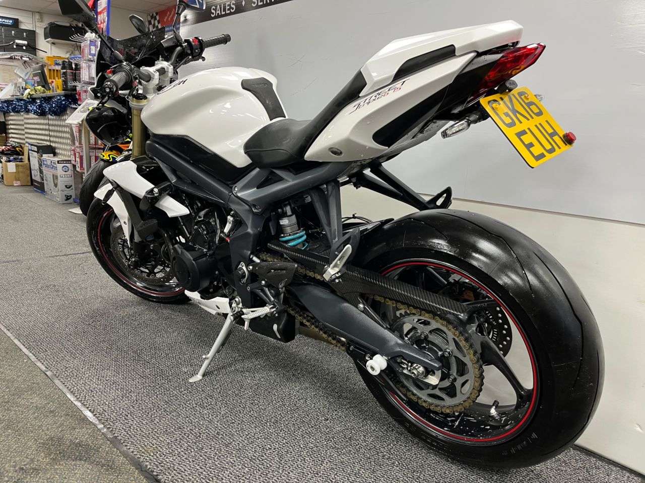 2016 TRIUMPH STREET TRIPLE 675 2016 TRIUMPH STREET TRIPLE 675