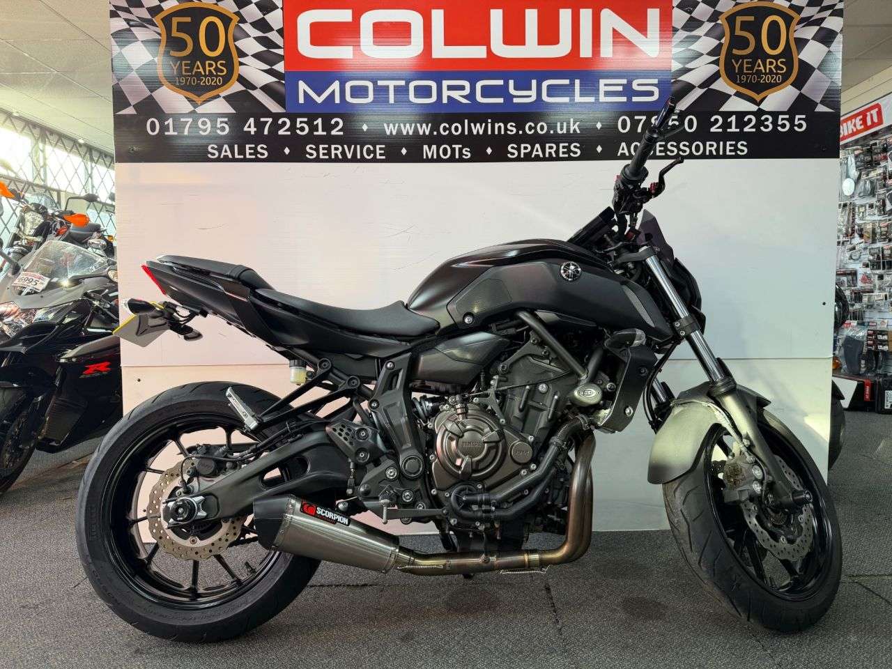A 2019 YAMAHA MT-07 700 ABS Hyper-naked Petrol Manual Euro 4 (75 ps) A 2019 YAMAHA MT-07 700 ABS Hyper-naked Petrol Manual Euro 4 (75 ps)