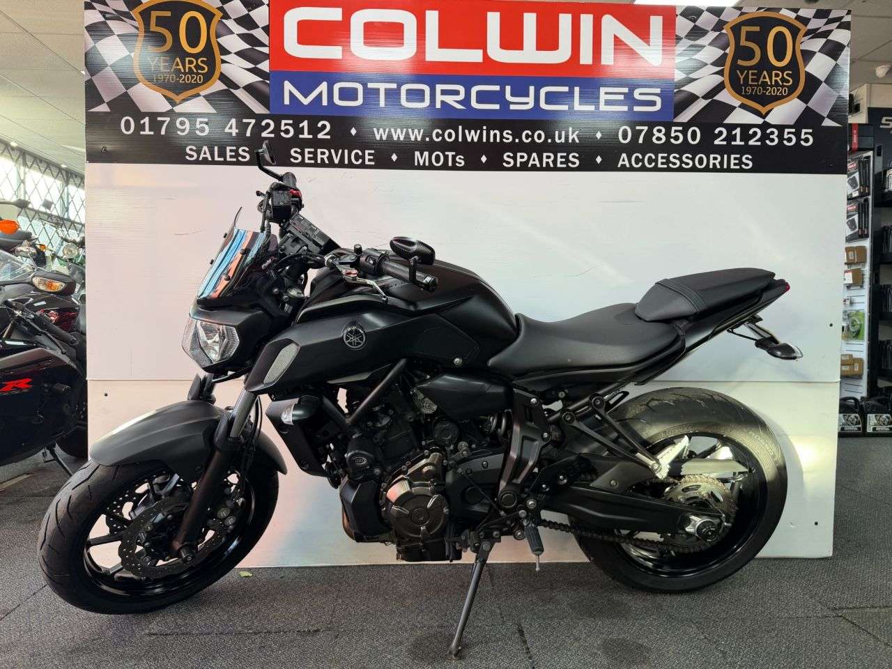A 2019 YAMAHA MT-07 700 ABS Hyper-naked Petrol Manual Euro 4 (75 ps) A 2019 YAMAHA MT-07 700 ABS Hyper-naked Petrol Manual Euro 4 (75 ps)