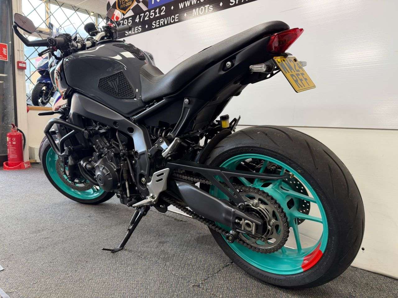 2024 YAMAHA MT-09 2024 YAMAHA MT-09