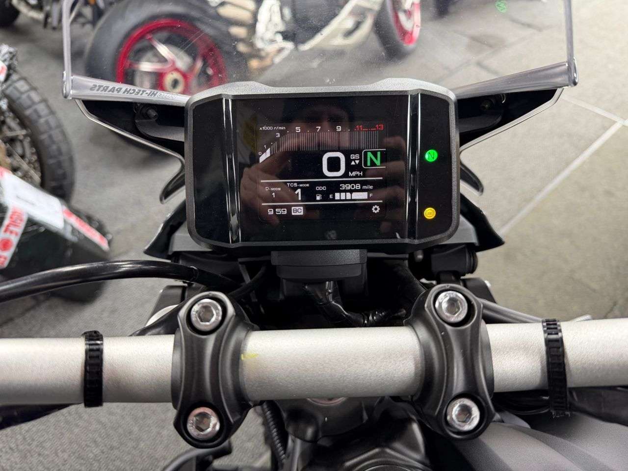 2024 YAMAHA MT-09 2024 YAMAHA MT-09