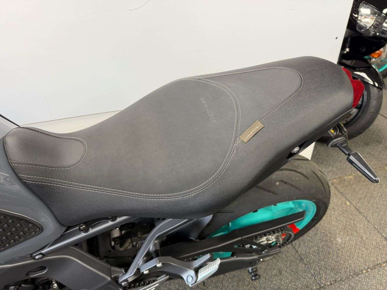 2024 YAMAHA MT-09 2024 YAMAHA MT-09