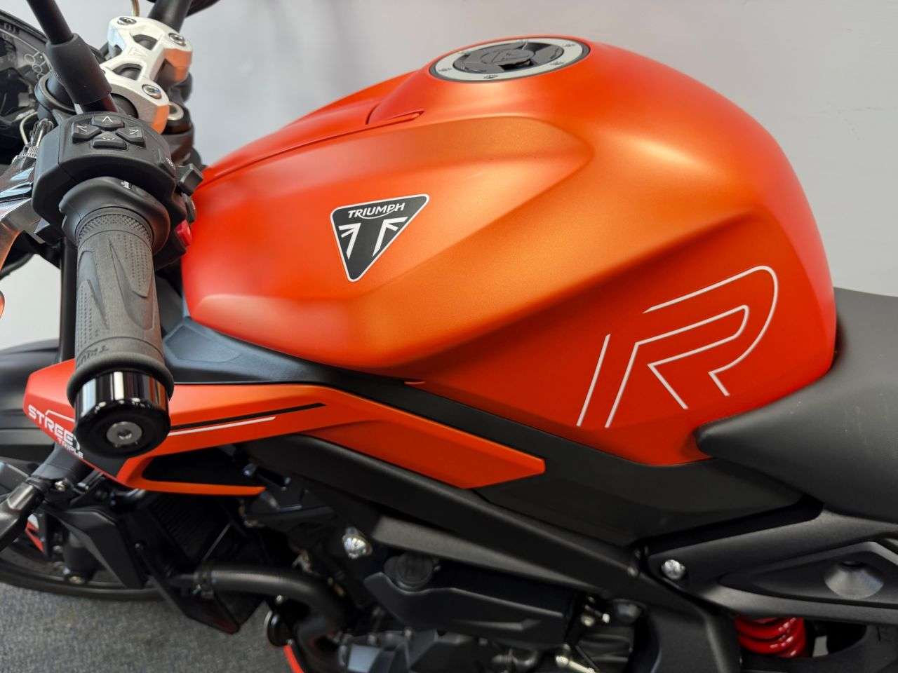 2024 TRIUMPH STREET TRIPLE 765 2024 TRIUMPH STREET TRIPLE 765