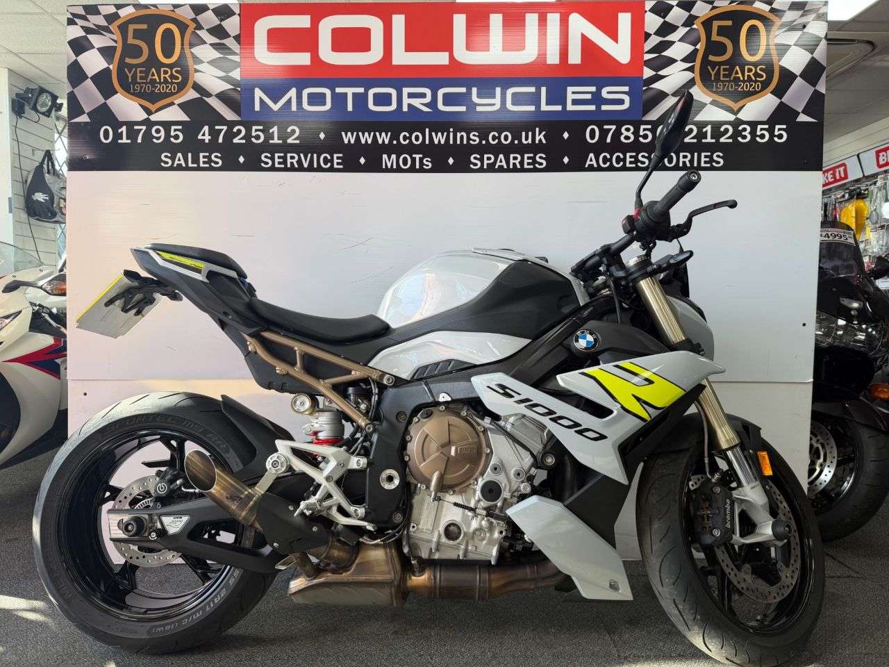 A 2022 BMW S 1000 R 1000 Sport Naked Petrol Manual Euro 5 (164 ps) A 2022 BMW S 1000 R 1000 Sport Naked Petrol Manual Euro 5 (164 ps)