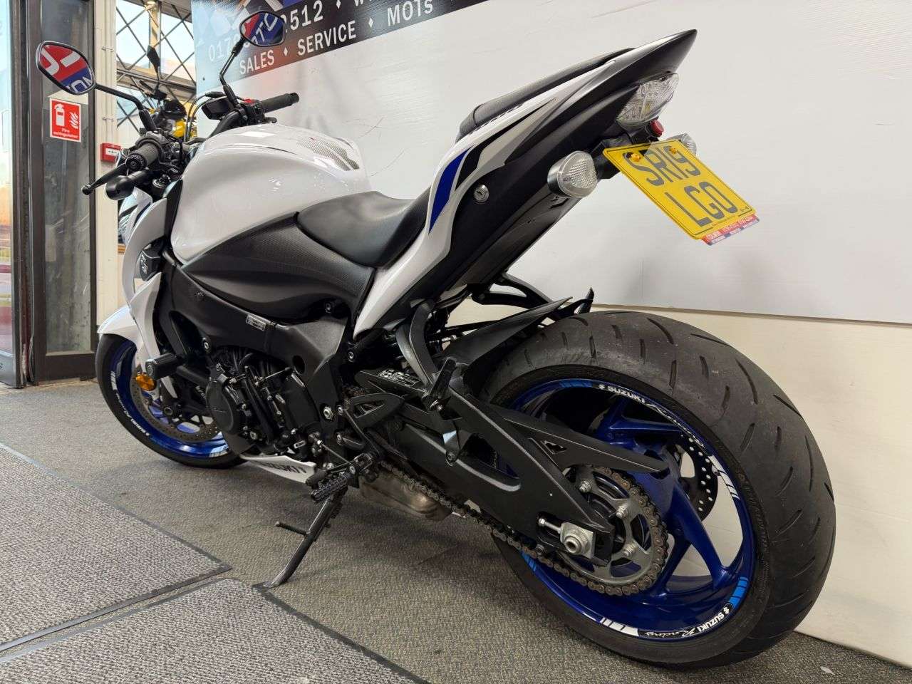 2019 SUZUKI GSX-S1000 2019 SUZUKI GSX-S1000