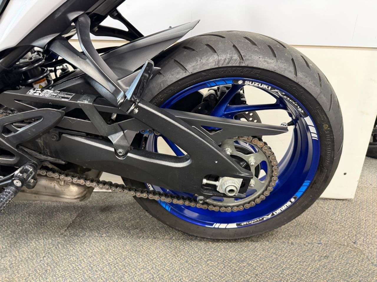 2019 SUZUKI GSX-S1000 2019 SUZUKI GSX-S1000