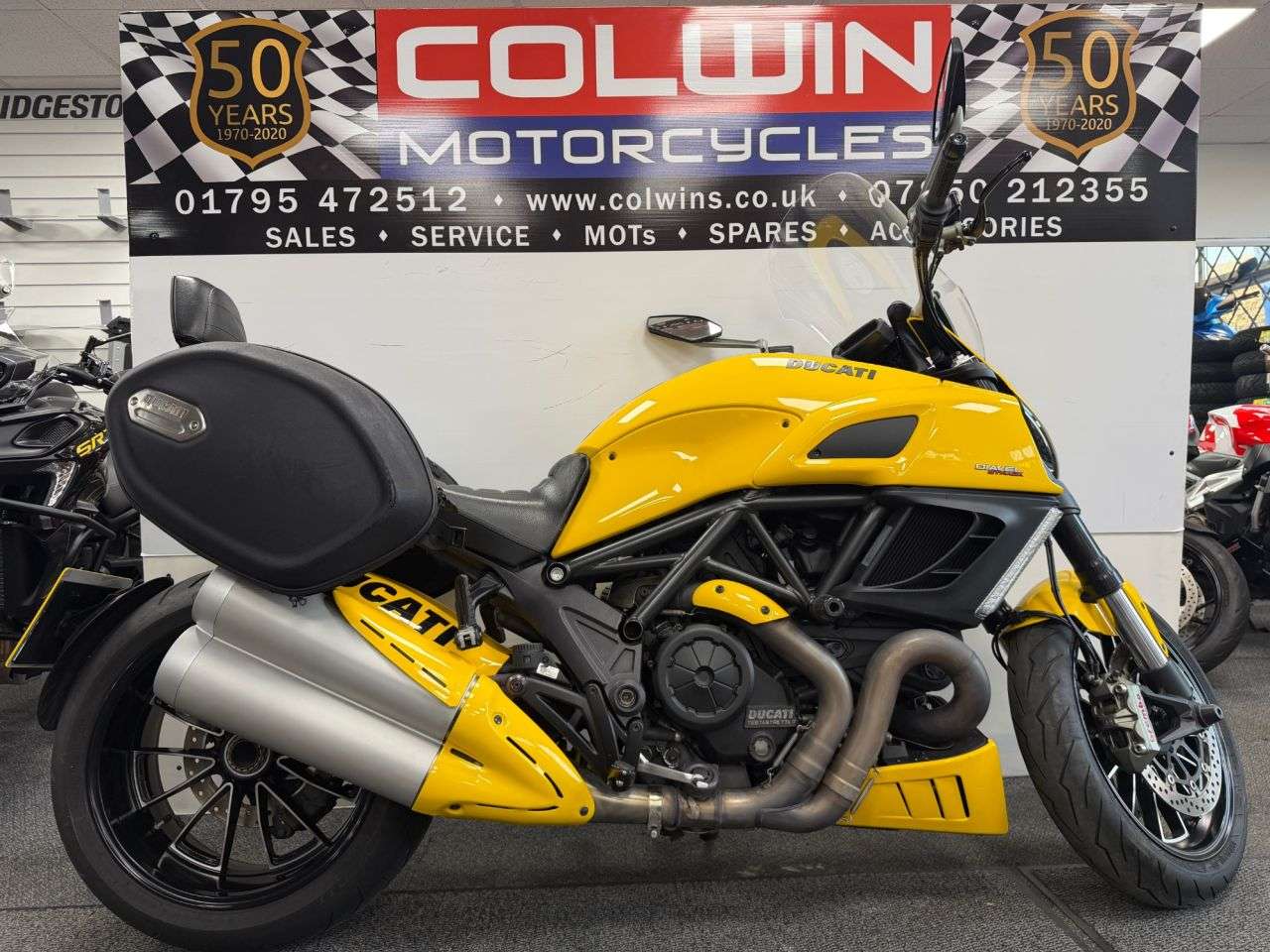 A 2024 DUCATI DIAVEL 1198cc A 2024 DUCATI DIAVEL 1198cc