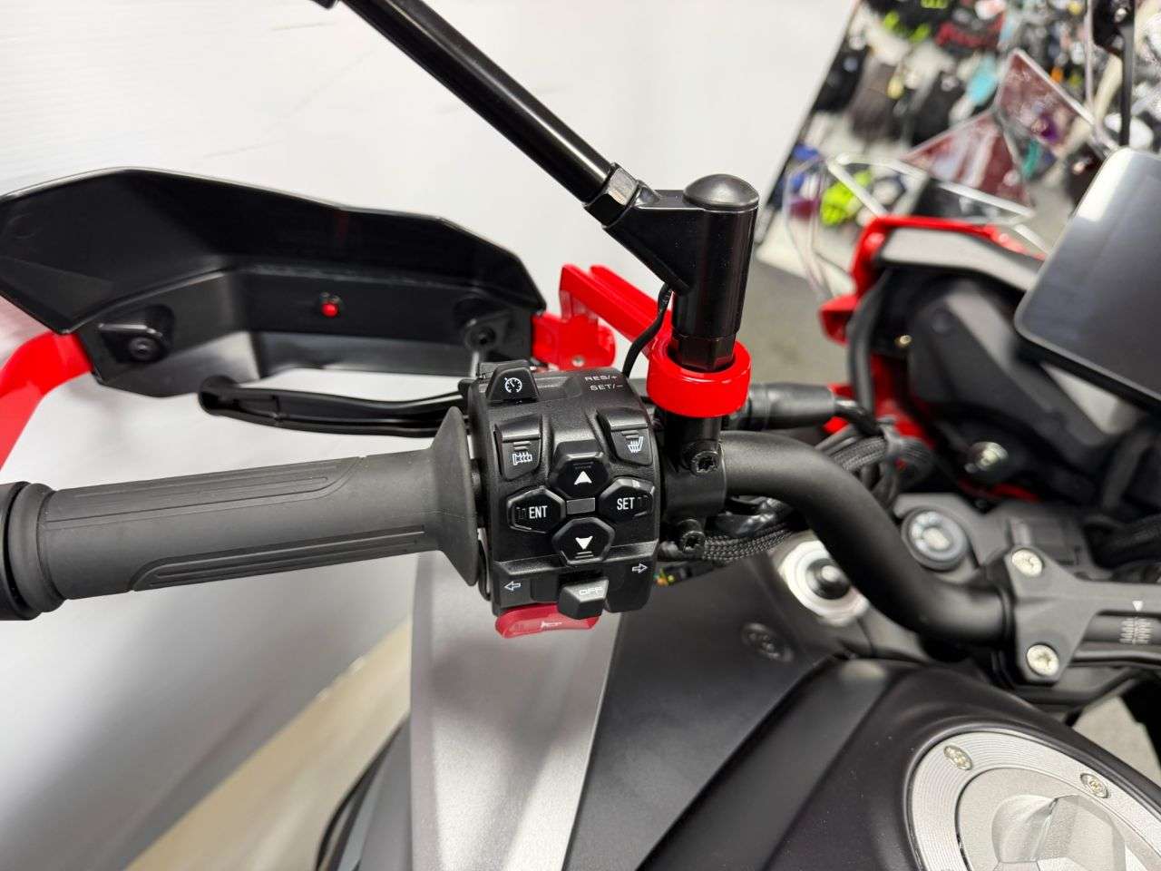 2026 QJMOTOR SRT 900 SX 2026 QJMOTOR SRT 900 SX