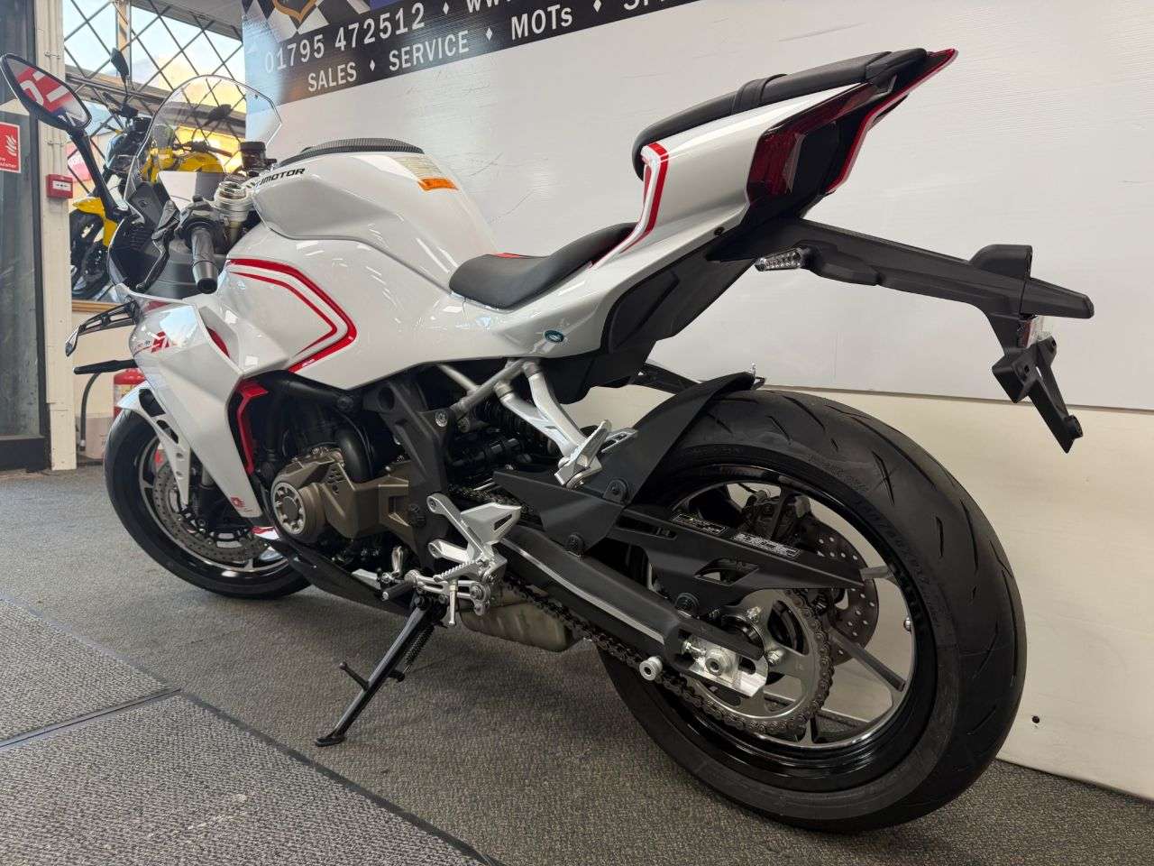 2026 QJMOTOR SRK421RR 2026 QJMOTOR SRK421RR