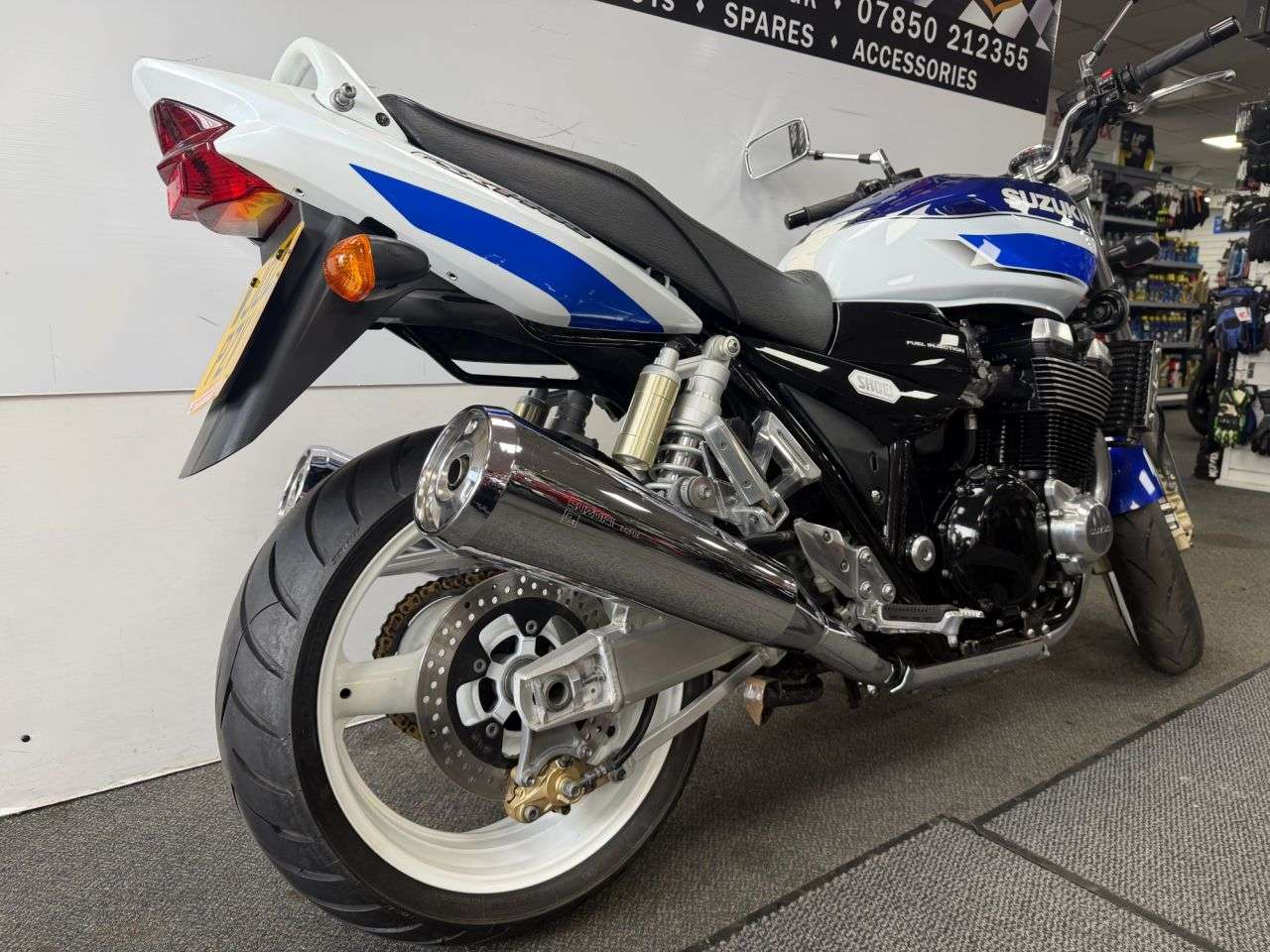 2002 SUZUKI GSX1400 2002 SUZUKI GSX1400