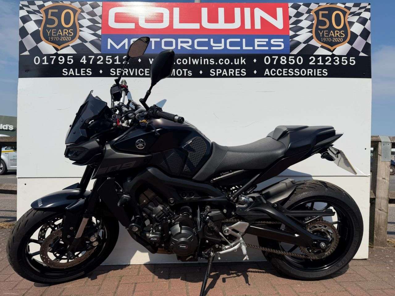 A 2020 YAMAHA MT-09 900 ABS Naked Petrol Manual Euro 4 (117 ps) A 2020 YAMAHA MT-09 900 ABS Naked Petrol Manual Euro 4 (117 ps)