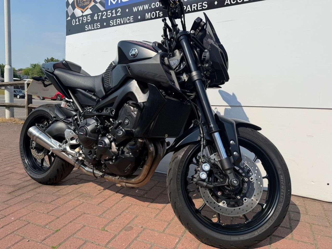 A 2020 YAMAHA MT-09 900 ABS Naked Petrol Manual Euro 4 (117 ps) A 2020 YAMAHA MT-09 900 ABS Naked Petrol Manual Euro 4 (117 ps)