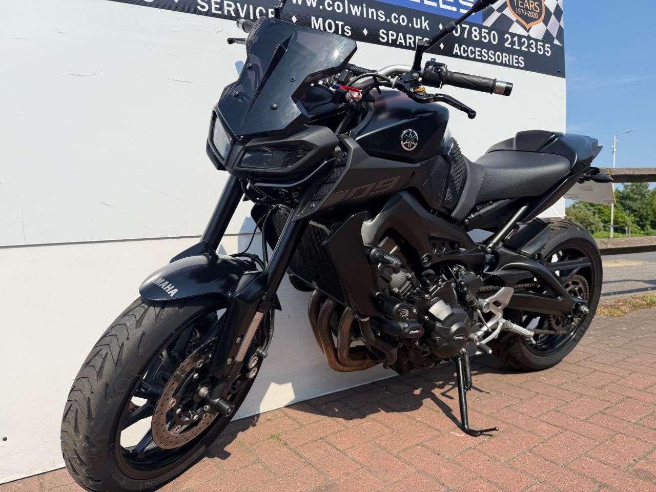 A 2020 YAMAHA MT-09 900 ABS Naked Petrol Manual Euro 4 (117 ps) A 2020 YAMAHA MT-09 900 ABS Naked Petrol Manual Euro 4 (117 ps)