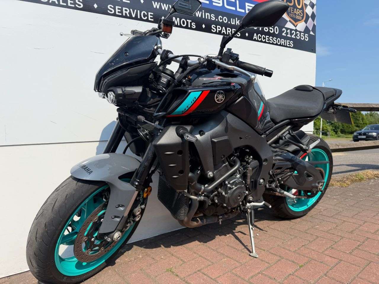 A 2023 YAMAHA MT-10 1000 Hyper-naked Petrol Manual Euro 5 (160 ps) A 2023 YAMAHA MT-10 1000 Hyper-naked Petrol Manual Euro 5 (160 ps)