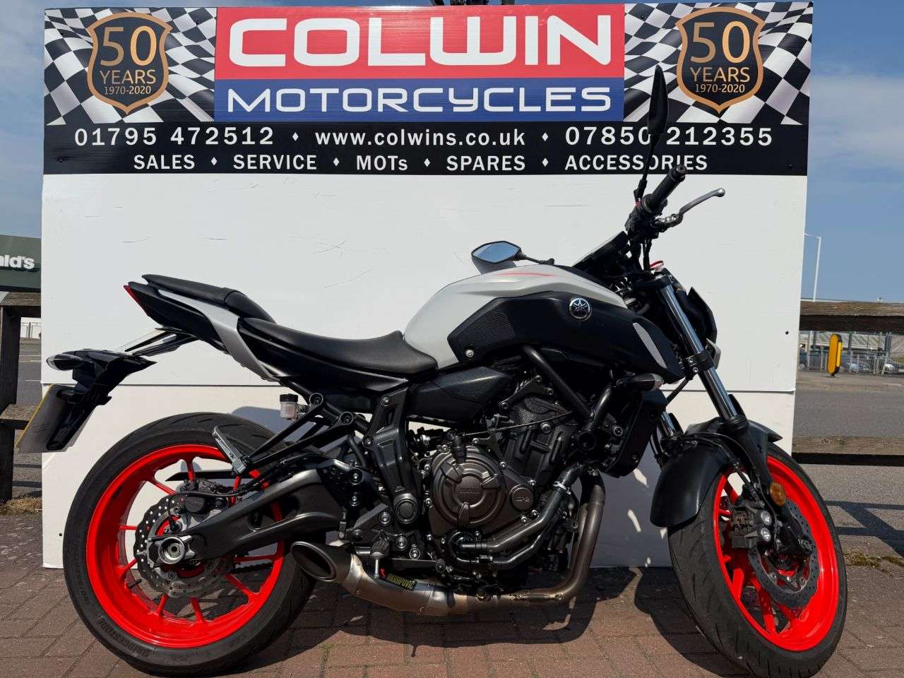 A 2019 YAMAHA MT-07 700 ABS Hyper-naked Petrol Manual Euro 4 (75 ps) A 2019 YAMAHA MT-07 700 ABS Hyper-naked Petrol Manual Euro 4 (75 ps)