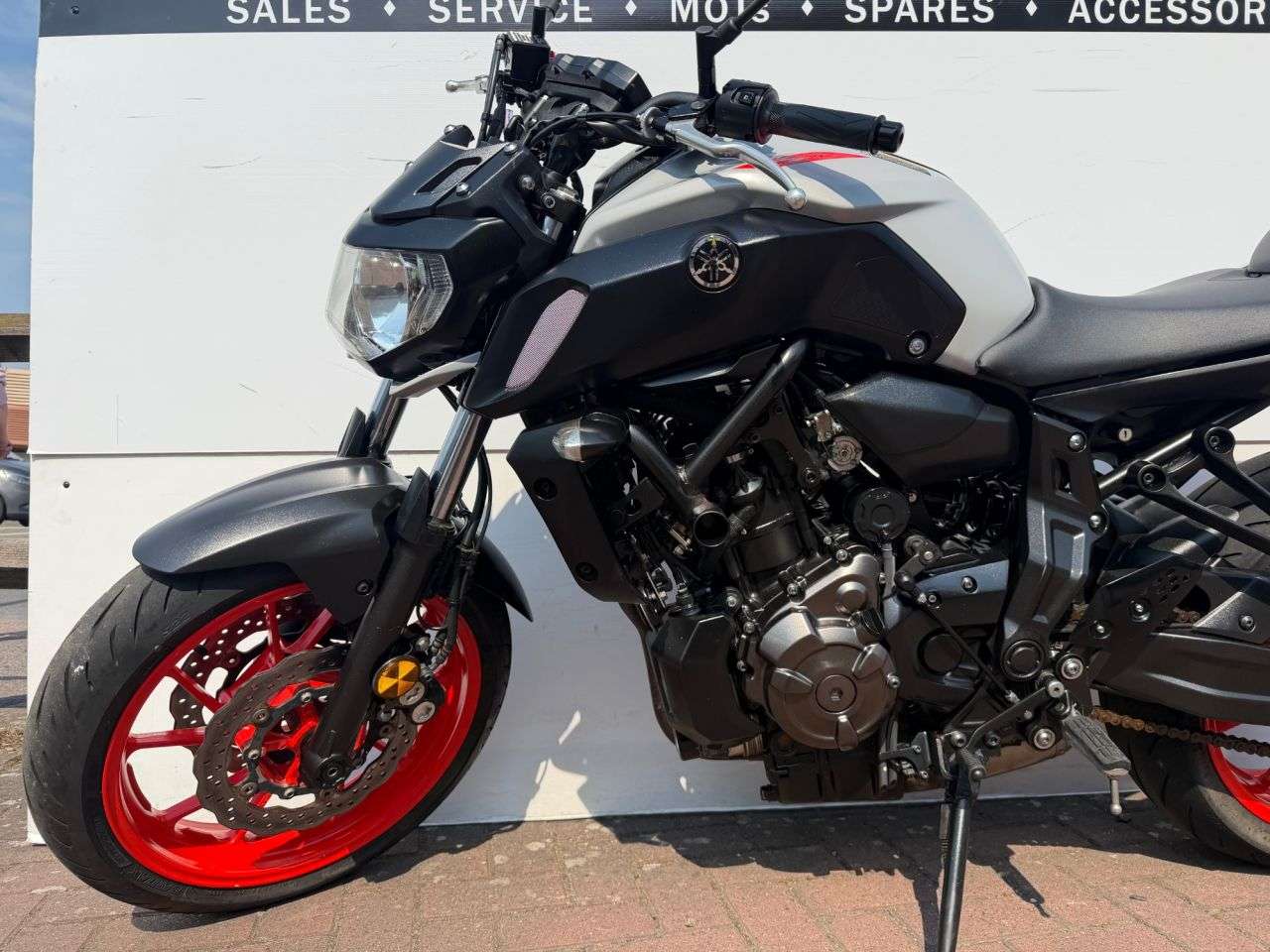 2019 YAMAHA MT-07 2019 YAMAHA MT-07