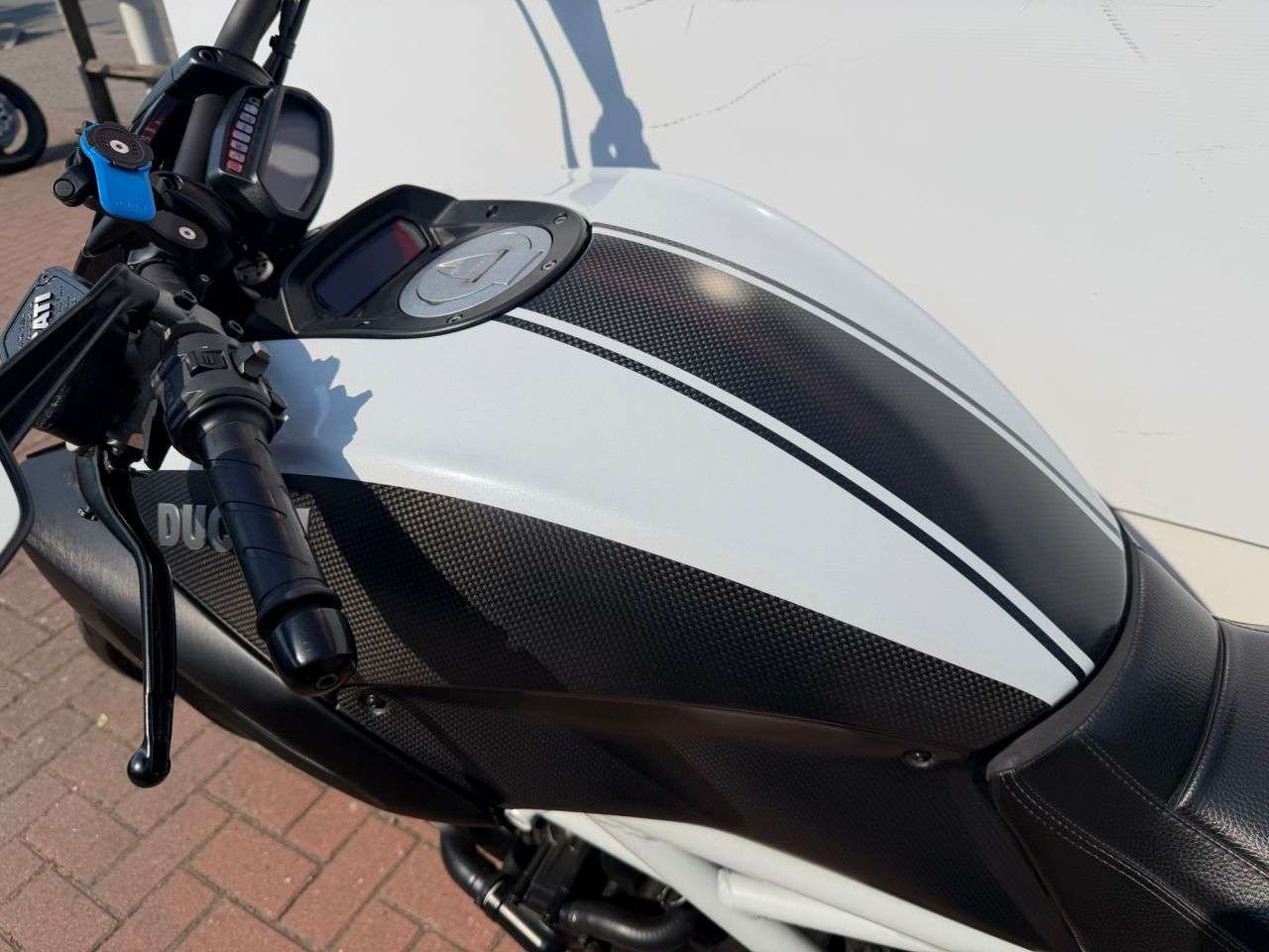 2015 DUCATI DIAVEL 2015 DUCATI DIAVEL