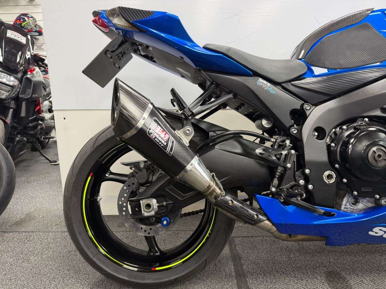 2015 SUZUKI GSX-R600 2015 SUZUKI GSX-R600