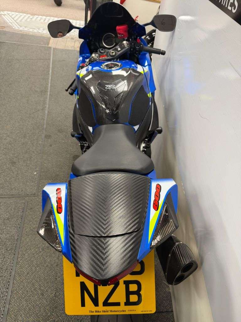 2015 SUZUKI GSX-R600 2015 SUZUKI GSX-R600
