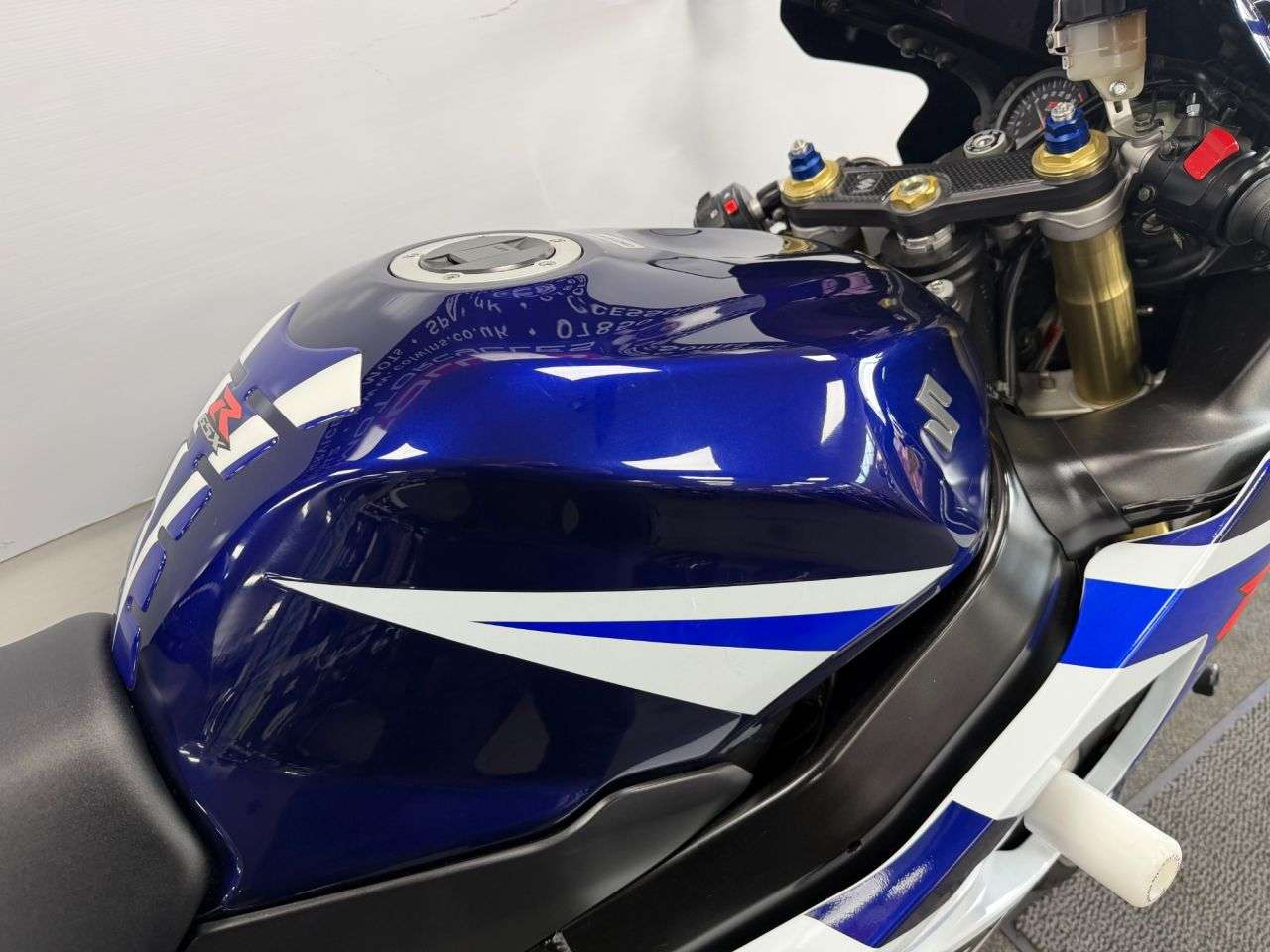 2005 SUZUKI GSX-R750 2005 SUZUKI GSX-R750