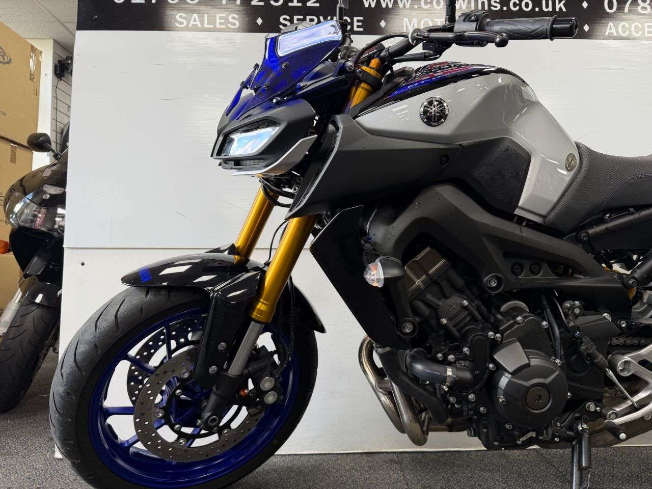 2021 YAMAHA MT-09 2021 YAMAHA MT-09